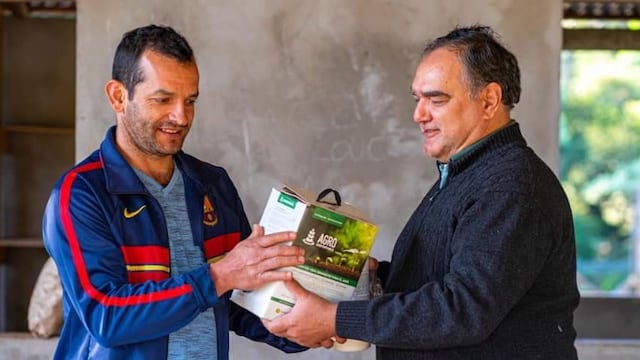 Reunión entre autoridades del IFAI y productores en Bernardo de Irigoyen.