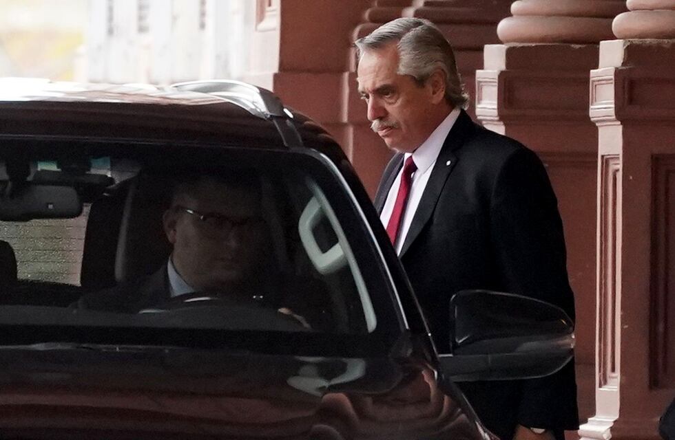 Alberto Fernández contó que varias veces apuntaron contra él: “Me apareció una mira telescópica dentro del helicóptero”