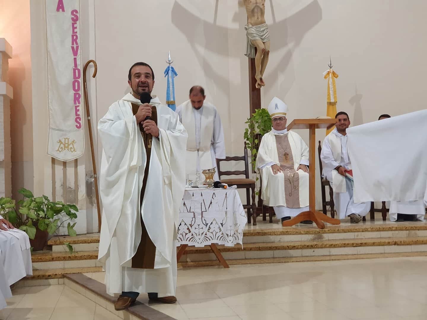 Profunda conmoción en La Para por la muerte del párroco Diego Fenoglio.