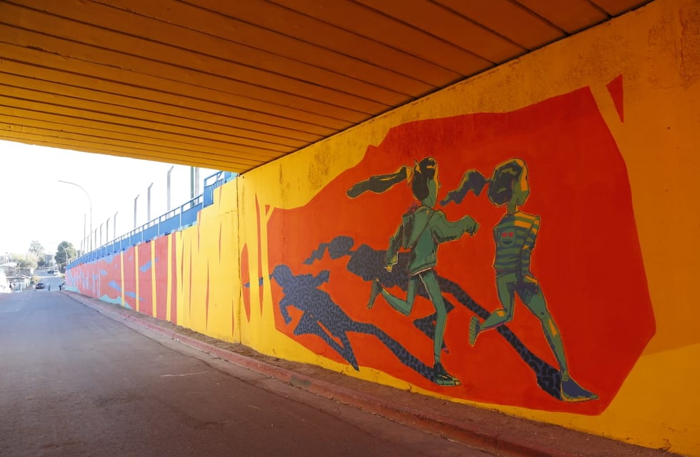 Arte en las calles: un increíble mural se despliega en barrio Bajo Pueyrredón