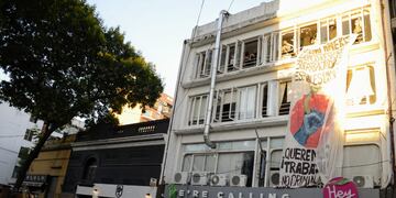 El reclamo para reactivar la firma en Buenos Aires y Zeballos lleva casi tres meses. (@maxiklan)
