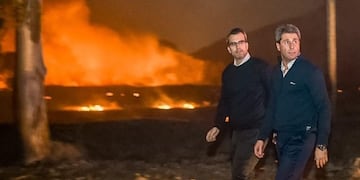 El gobernador Sergio Uñac recorrió las zonas afectadas por los incendios en Parque Sarmiento.