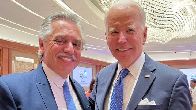 Alberto Fernández, presidente de la Nación, y Joe Biden, presidente de Estados Unidos, dialogaron distendidamente en Nueva Dehli, donde tuvo lugar el G20. Foto: Presidencia