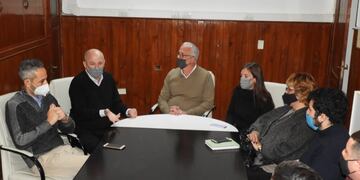 Uset recibió a algunos integrantes de "Codo a codo"