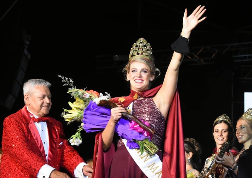 Nazarena Nicosia de 22 años y representante de Buen Orden fue electa Reina de la Vendimia de Gral San Martín al final del espectáculo Geografía del Bonarda.