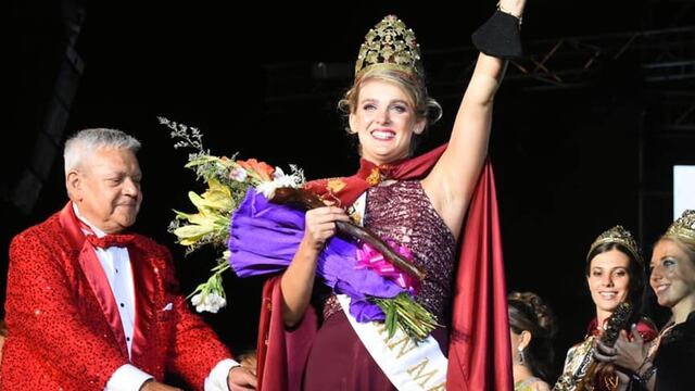 Nazarena Nicosia de 22 años y representante de Buen Orden fue electa Reina de la Vendimia de Gral San Martín al final del espectáculo Geografía del Bonarda.