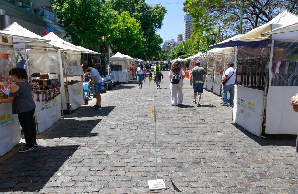 Los porteños volvieron a disfrutar de las ferias de artesanos y manualistas