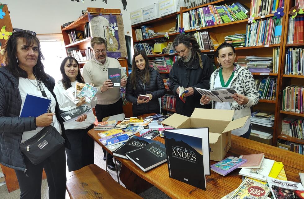 Candidatos de Unión por la Patria de recorrida por Claromecó