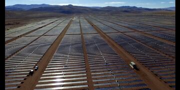 960.000 paneles solares instalados en un predio de 800 hectáreas a más de 4.000 msnm, componen el parque solar Cauchari, en Jujuy.