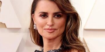 Penélope Cruz en la alfombra roja de los Premios Oscar 2022.