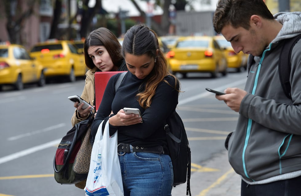 De qué se trata el “Ahora 10″, el programa que lanzó el gobierno para comprar celulares en cuotas fijas