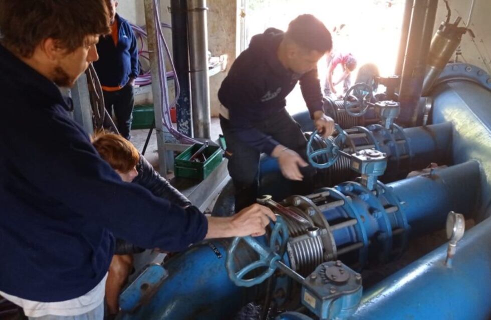 Realizan trabajos para restitución del servicio de agua en Puerto Iguazú