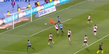 Gol anulado del Pirata.