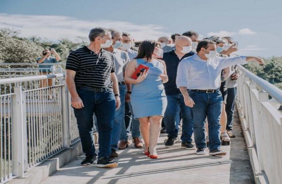 El gobernador de la provincia de Misiones, Dr. Herrera Ahuad, visitó la ciudad de Puerto Iguazú