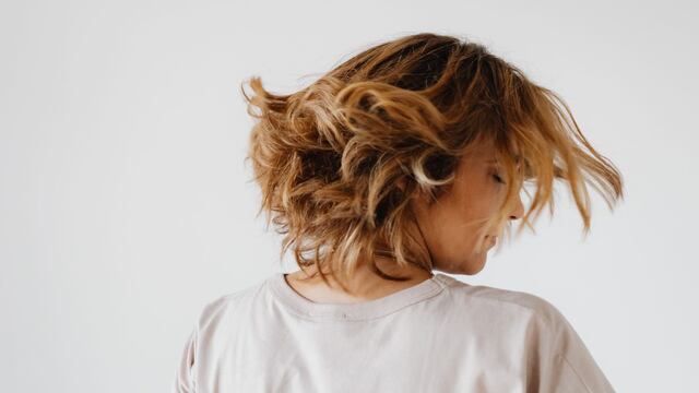 Estudio revela cómo el cuidado del pelo influye en tu estado de ánimo