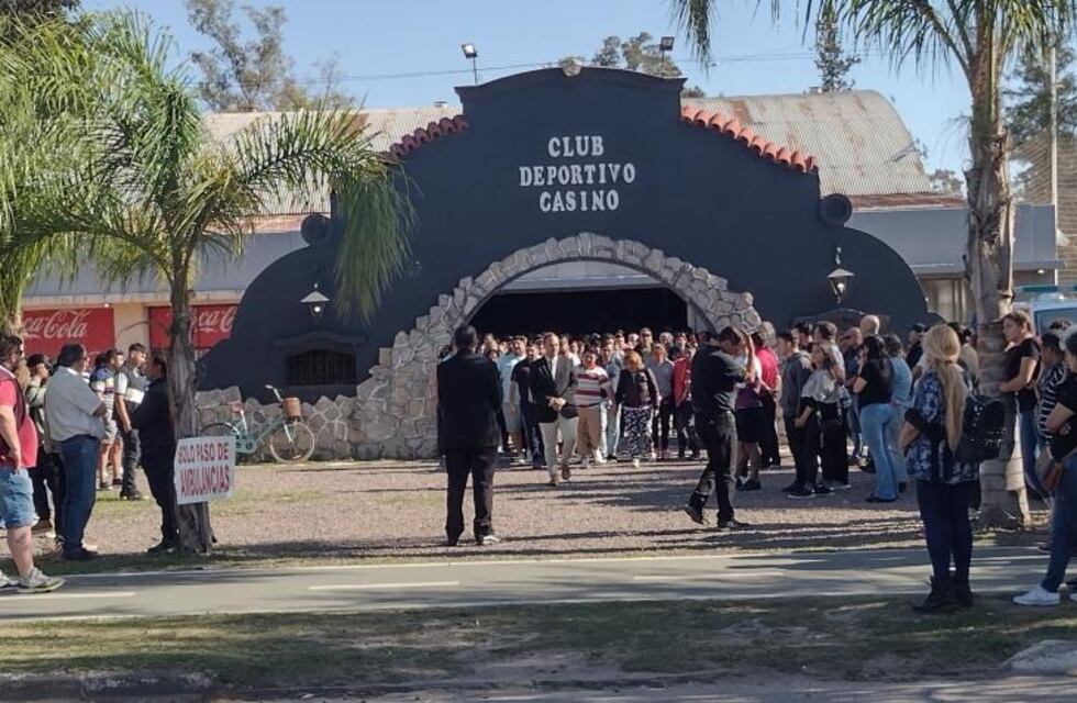 El último adiós a las víctimas de la tragedia vial en Córdoba: “Era un chico que amaba la vida”