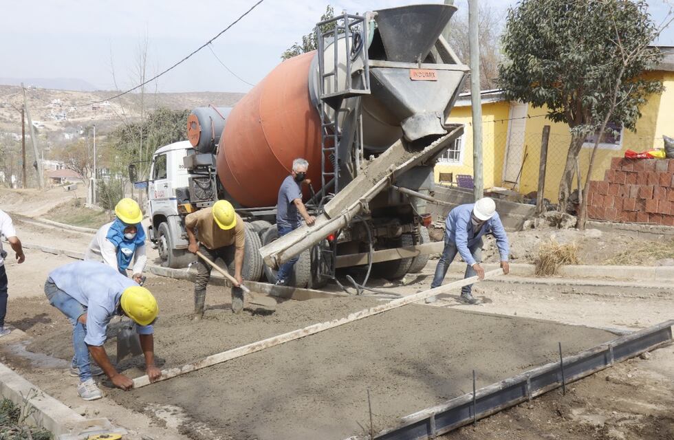 Carlos Paz: Obra de pavimentación en barrio La Quinta 3° sección