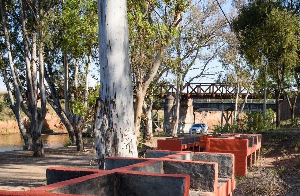 El incendio de El Bolsón está controlado pero prohíben hacer fuego al aire libre en Río Negro