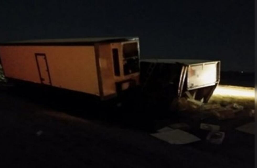 Vuelco de un camión en cercanías a Frontera