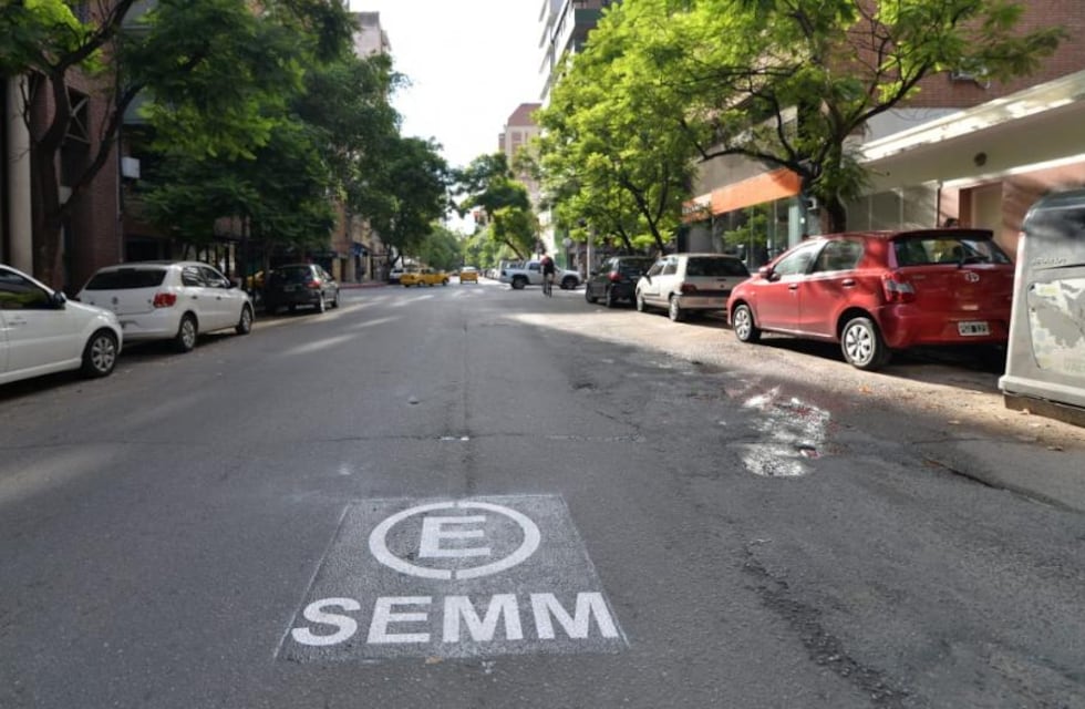Córdoba: cómo funciona el nuevo sistema de estacionamiento medido municipal