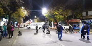 Transportitas de personas con discapacidad cortaron la entrada a Mendoza.