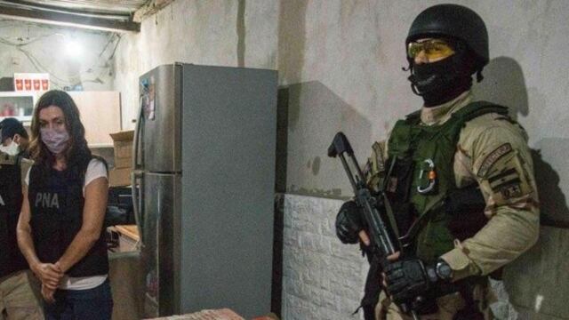 Desbaratan una banda narco y detienen a once personas