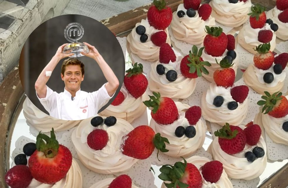 Mini pavlovas con lemon curd y frutos del bosque: cómo preparar el postre ganador de Gastón Dalmau