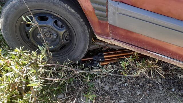 El radar quedó debajo de uno de los vehículos involucrados en el accidente.
