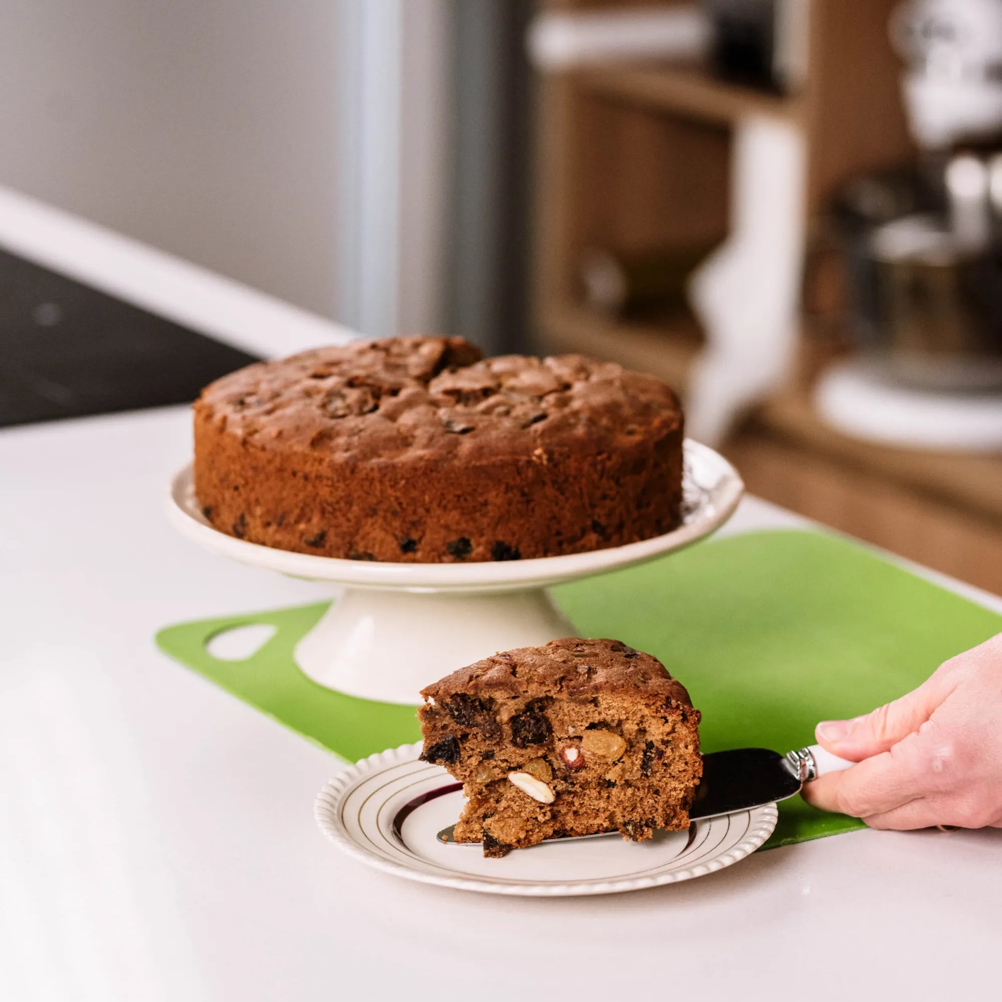 Así queda la torta galesa por dentro.