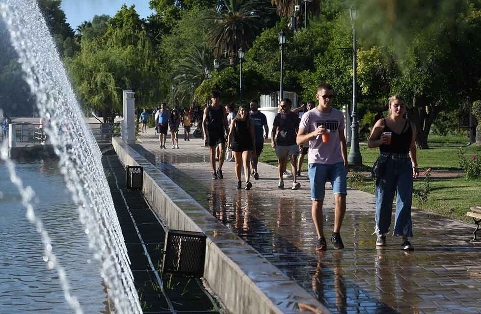 Se vienen 35° y Zonda en Mendoza: cómo prevenir daños en la salud ante este pronóstico