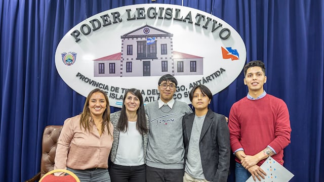 “Hay que escuchar a los alumnos y  conocer lo que pasa en las instituciones educativas, ellos son el futuro”, dijo la legisladora Andrea Freites.
