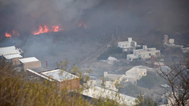 El fuego en La Calera no para y la provincia de Córdoba preocupa a todo el país.