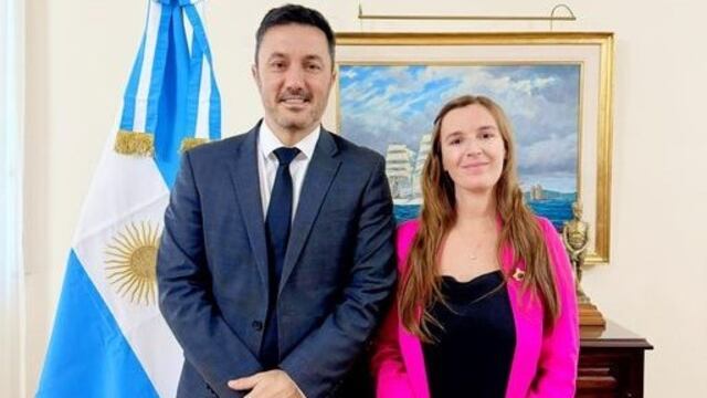 La diputada rosaleña Abigail Gómez presentó al ministro de Defensa su proyecto para la reactivar los Arsenales de Puerto Belgrano.