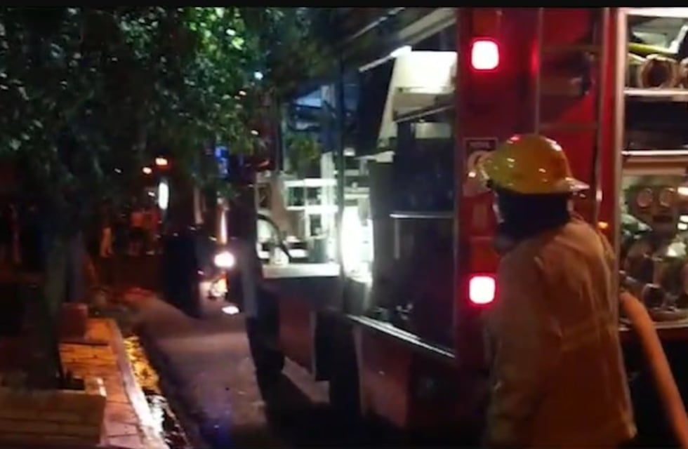 Investigan un presunto incendio provocado en un garaje de una casa en Puerto Rico