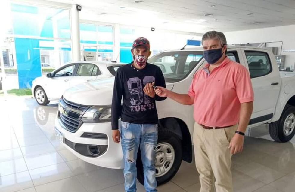 Carlos Alzogaray, ganador de las “24 horas” 2020, finalmente pudo retirar su camioneta