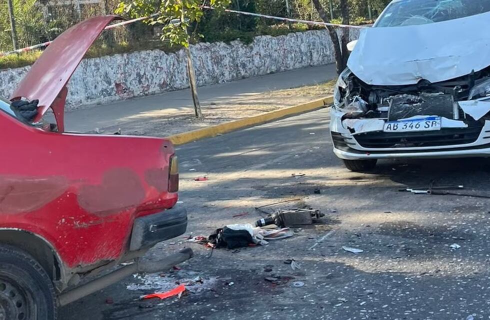 Terrible incidente en Córdoba: fue atropellado cuando una grúa lo auxiliaba y terminó sin una pierna