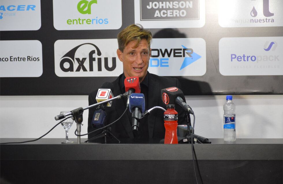 Patronato recibe a Velez y comienza a jugarse la permanencia en primera