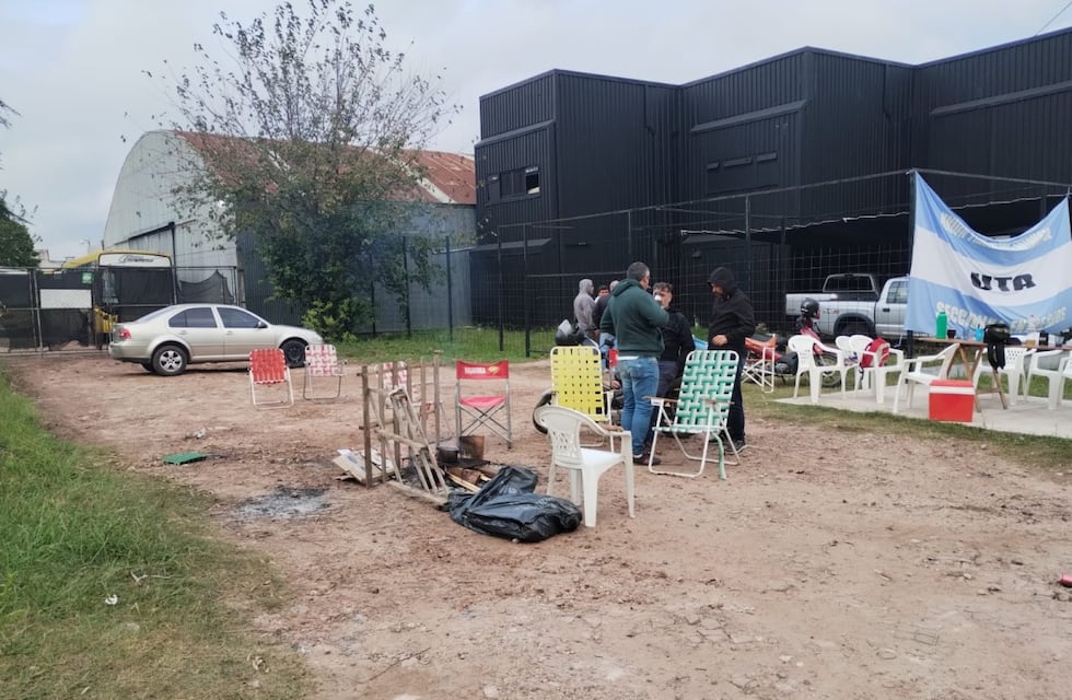 Gualeguaychú sigue sin transporte urbano por el paro de la UTA