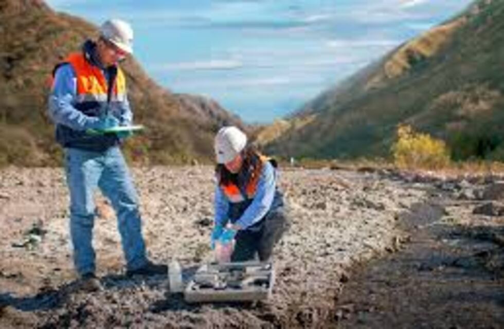 Inspección ambiental en el proyecto minero Alumbrera