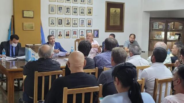 La asamblea de la Liga Mendocina de Fútbol, desde saldría el nuevo presidente electo terminó en escándalo.