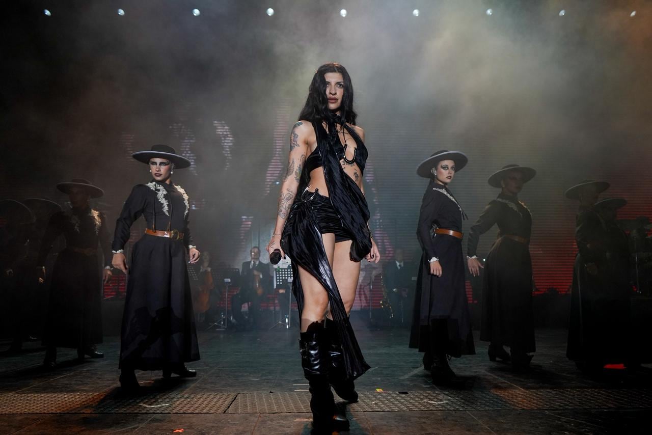 Décima noche del Festival de Jesús María 2026 con Cazzu, Jorge Rojas, Ahyre, Ulises Bueno y la definición del campeonato de jineteada. (La Voz).