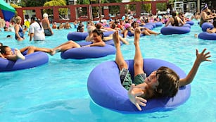 Las piletas del Parque Alem y Distritos municipales se preparan para una importante afluencia.