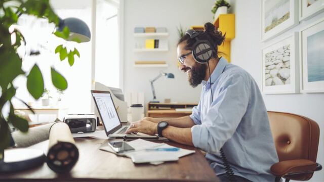Qué empleo remoto pagan $25.000 dólares al año.