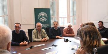 El Ministro Daniel Costamagna y el intendente Luis Castellano encabezaron el acto en el CCIRR