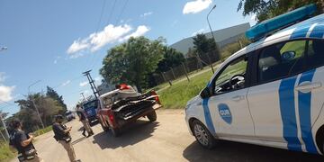 La camioneta en actitud sospechosa que fue detenida por personal de la GUR