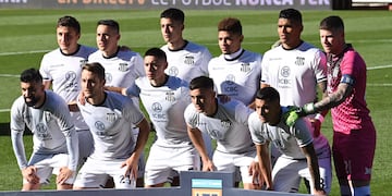Newell's Old Boys, con el debut de Fernando Gamboa como DT, recibe a Talleres de Córdoba, en un partido válido por la primera fecha del nuevo torneo de la Liga Profesional de Fútbol (LPF).
17 julio 2021 foto Fotobaires
