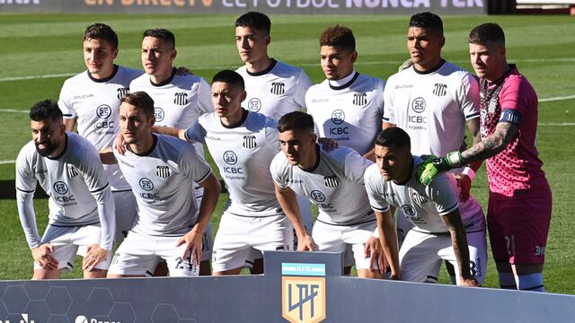 Newell's Old Boys, con el debut de Fernando Gamboa como DT, recibe a Talleres de Córdoba, en un partido válido por la primera fecha del nuevo torneo de la Liga Profesional de Fútbol (LPF).
17 julio 2021 foto Fotobaires