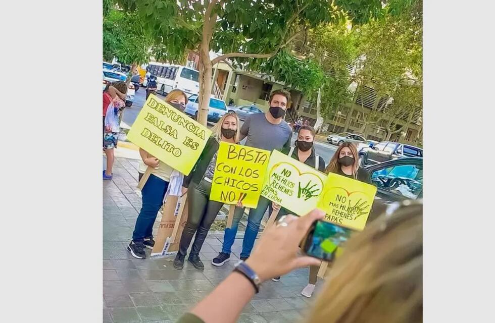 Reapareció Eduardo Cáceres y afirmó que seguirá militando en el PRO sanjuanino