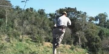 Ejecutan obras de mejoras en el tendido eléctrico en Pozo Azul.