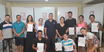 La Municipalidad de Eldorado hizo entrega de Becas Deportivas a los atletas de alto rendimiento de la ciudad